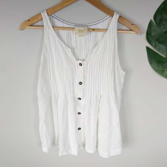 Anthropologie Tops - Anthropologie Maeve blouse small